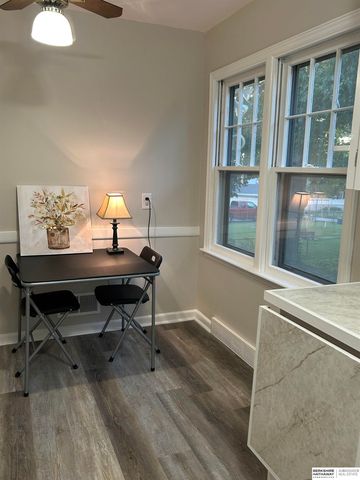 6006 Parker Street, Omaha, NE 68104