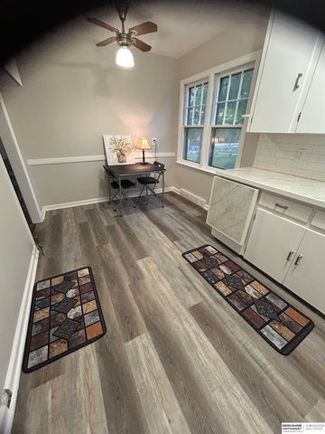 6006 Parker Street, Omaha, NE 68104