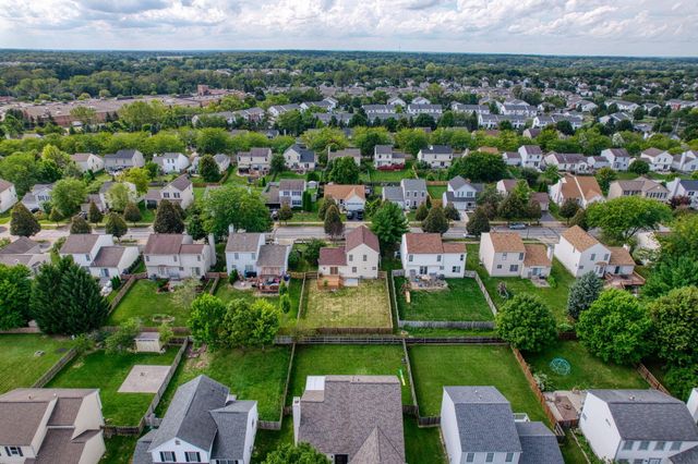 182 Overtrick Drive, Delaware, OH 43015