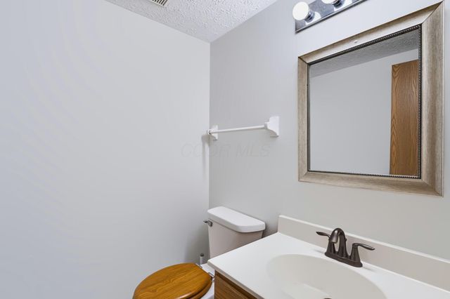 182 Overtrick Drive, Delaware, OH 43015