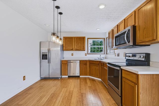 182 Overtrick Drive, Delaware, OH 43015