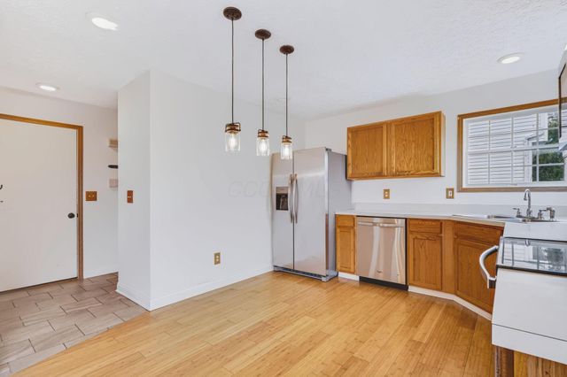 182 Overtrick Drive, Delaware, OH 43015