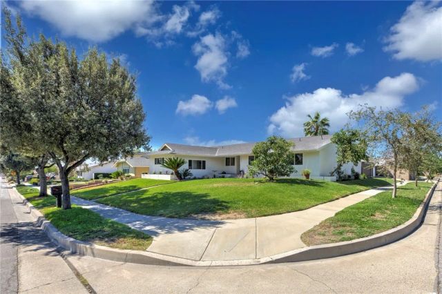 1629 Sumner, Claremont, CA 91711