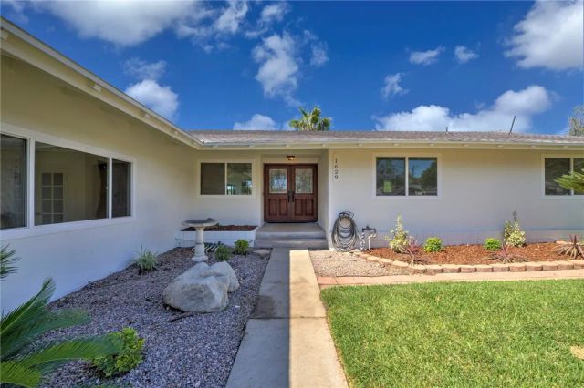 1629 Sumner, Claremont, CA 91711