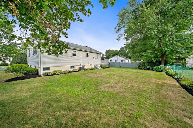 29 Thayer Cir, Randolph, MA 02368