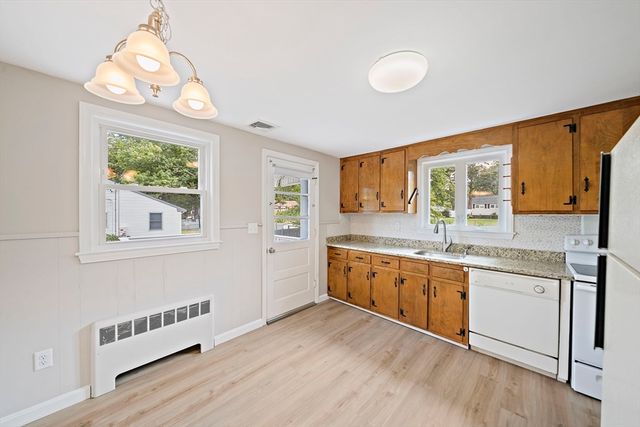 29 Thayer Cir, Randolph, MA 02368