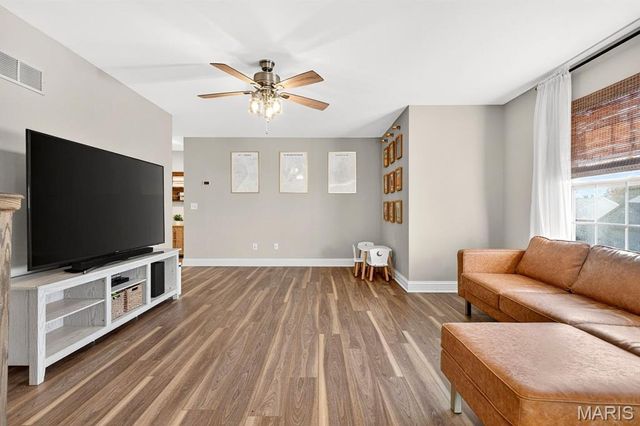 415 Filipp Lane, Lake St Louis, MO 63367