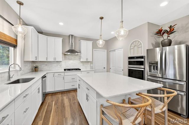 415 Filipp Lane, Lake St Louis, MO 63367