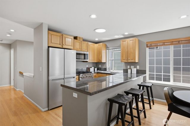 2511 Minor Avenue E, Seattle, WA 98102