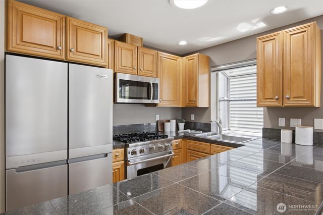 2511 Minor Avenue E, Seattle, WA 98102