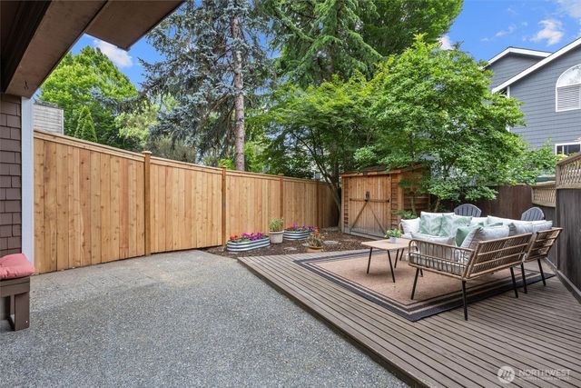 2511 Minor Avenue E, Seattle, WA 98102