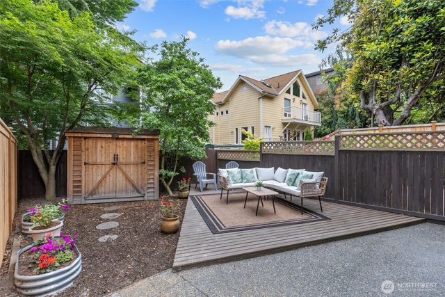2511 Minor Avenue E, Seattle, WA 98102