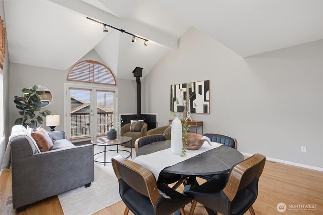 2511 Minor Avenue E, Seattle, WA 98102
