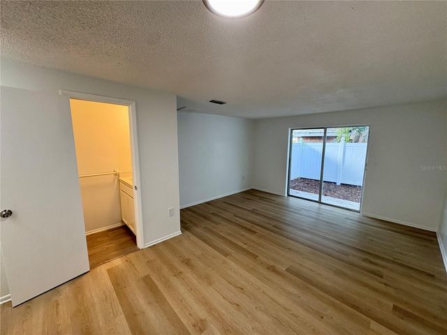 308 57TH AVENUE DRIVE E A, Bradenton, FL 34203