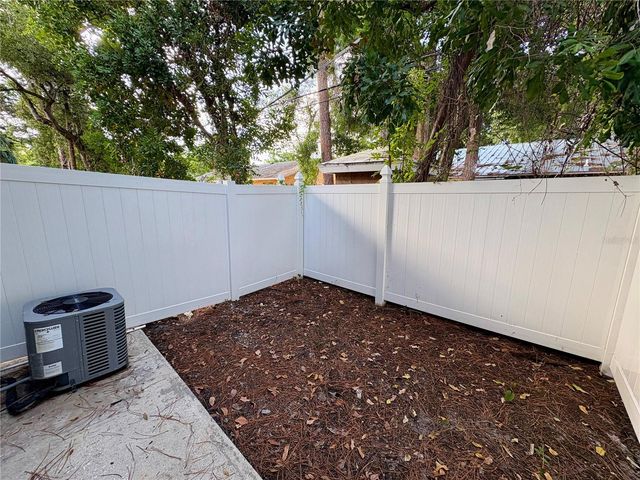 308 57TH AVENUE DRIVE E A, Bradenton, FL 34203