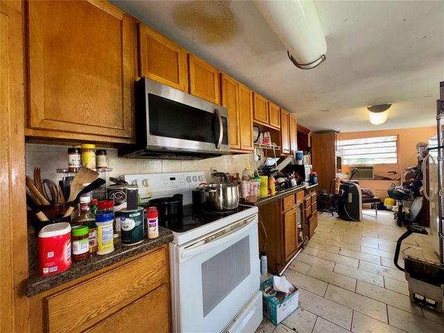 6726 TIMBERLANE DRIVE, Tampa, FL 33615