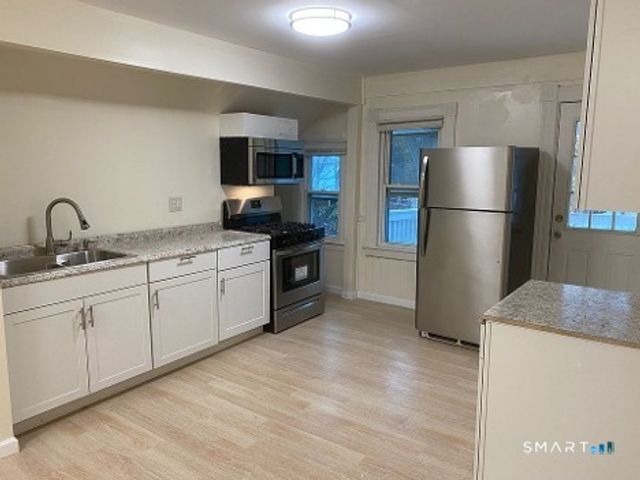96 Hill Street, Waterbury, CT 06704