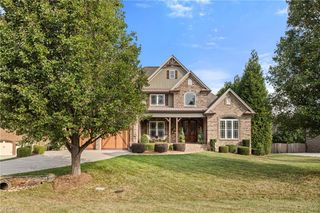 9035 Grove Pines Lane, Kernersville, NC 27284