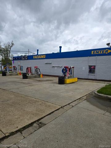 1475 Middlebelt, Inkster, MI 48141