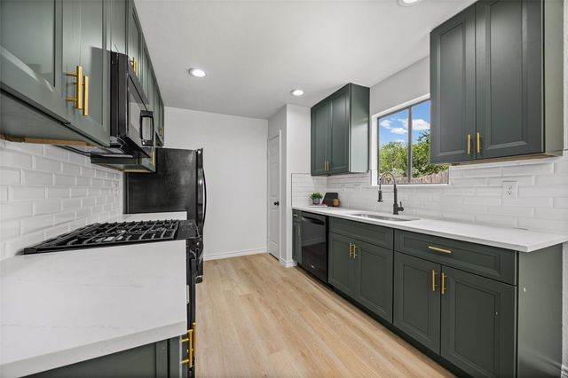 1806 Krizan Ave, Austin, TX 78727