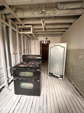 873 E 216th Street, Bronx, NY 10467