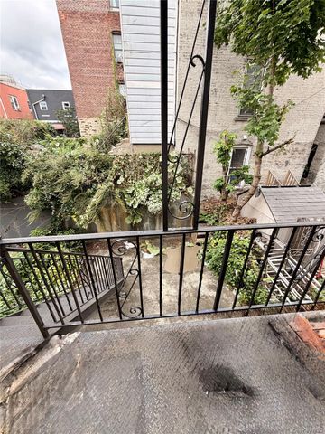 873 E 216th Street, Bronx, NY 10467