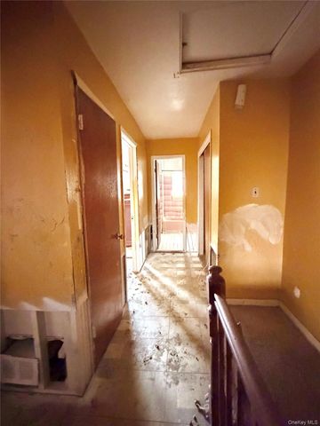 873 E 216th Street, Bronx, NY 10467