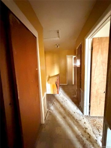 873 E 216th Street, Bronx, NY 10467