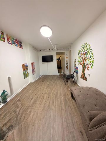873 E 216th Street, Bronx, NY 10467