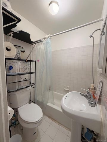 873 E 216th Street, Bronx, NY 10467