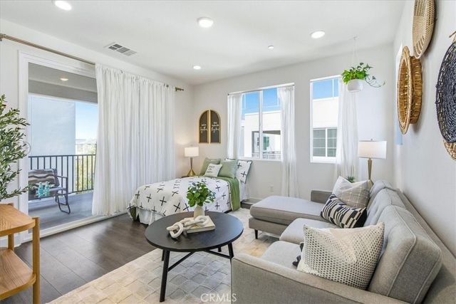 142 Allusion, Irvine, CA 92618