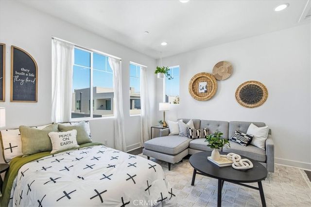142 Allusion, Irvine, CA 92618