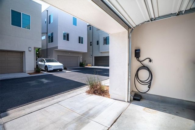 142 Allusion, Irvine, CA 92618