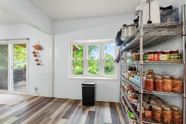 703 Pecan Valley Drive, Wharton, TX 77488