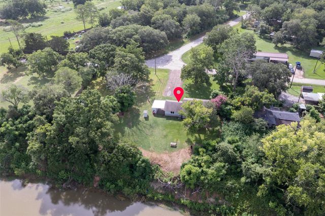 703 Pecan Valley Drive, Wharton, TX 77488