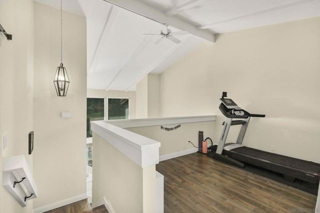 1045 Santa Helena Park Ct, Solana Beach, CA 92075