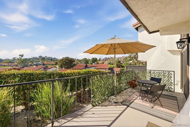 1045 Santa Helena Park Ct, Solana Beach, CA 92075