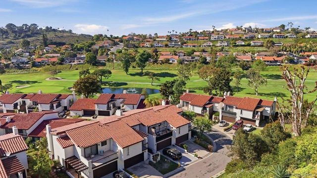 1045 Santa Helena Park Ct, Solana Beach, CA 92075