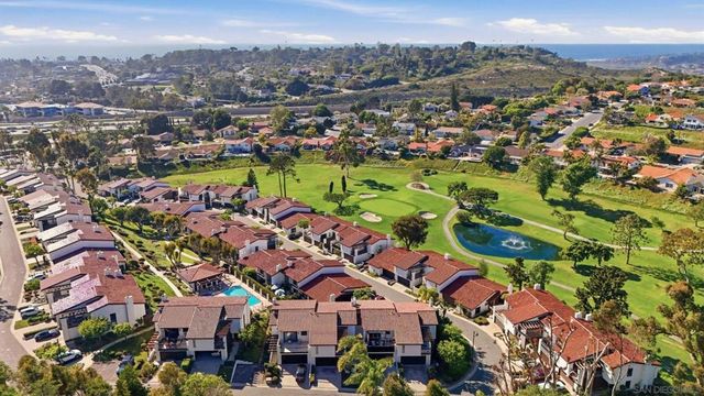 1045 Santa Helena Park Ct, Solana Beach, CA 92075
