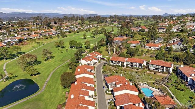 1045 Santa Helena Park Ct, Solana Beach, CA 92075