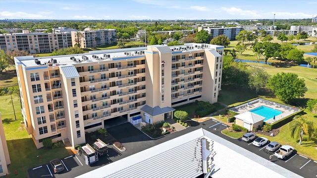 4460 FAIRWAYS BLVD. 302, Bradenton, FL 34209