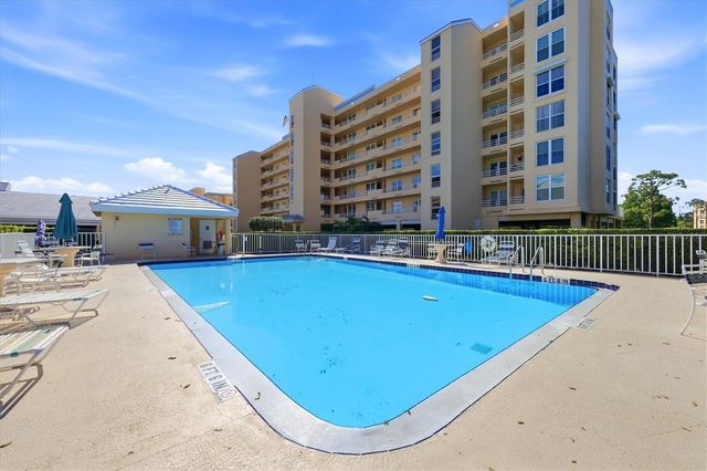 4460 FAIRWAYS BLVD. 302, Bradenton, FL 34209