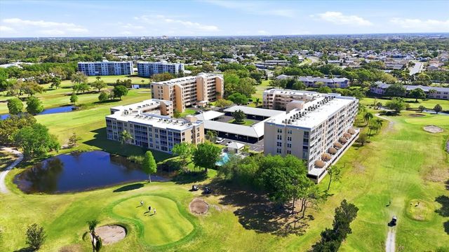 4460 FAIRWAYS BLVD. 302, Bradenton, FL 34209