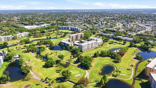 4460 FAIRWAYS BLVD. 302, Bradenton, FL 34209