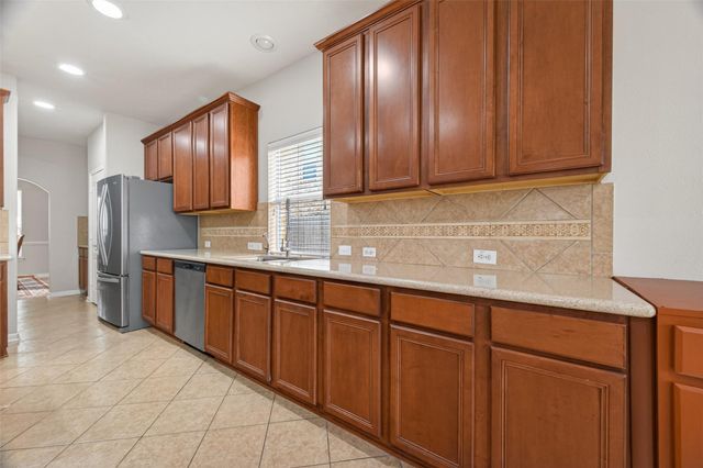 13310 Larkhill Gardens Lane, Sugar Land, TX 77498