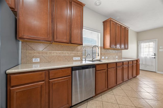 13310 Larkhill Gardens Lane, Sugar Land, TX 77498