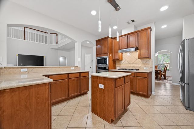 13310 Larkhill Gardens Lane, Sugar Land, TX 77498