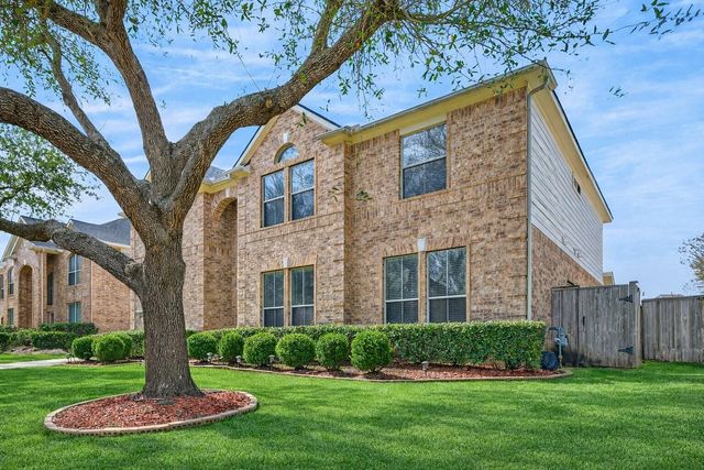 13310 Larkhill Gardens Lane, Sugar Land, TX 77498