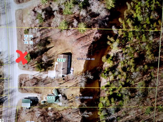 3227 S Garfield Road, Kingsley, MI 49649