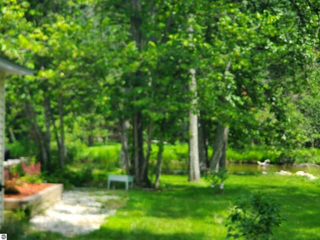 3227 S Garfield Road, Kingsley, MI 49649